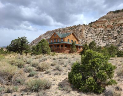 Muley Twist Retreat: Capitol Reef – 6bed 7bath